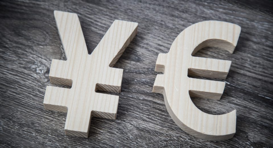 What is Cross Currency Trading?